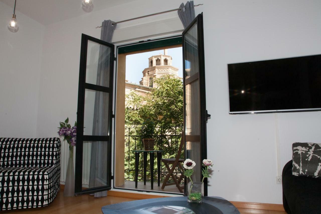 Ferienwohnung Dean Dos Catedrales Saragossa Exterior foto